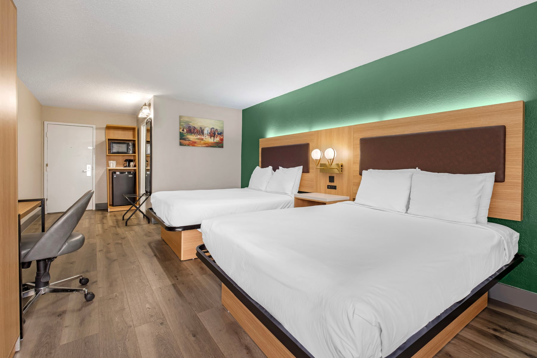 Guest room with two queen beds